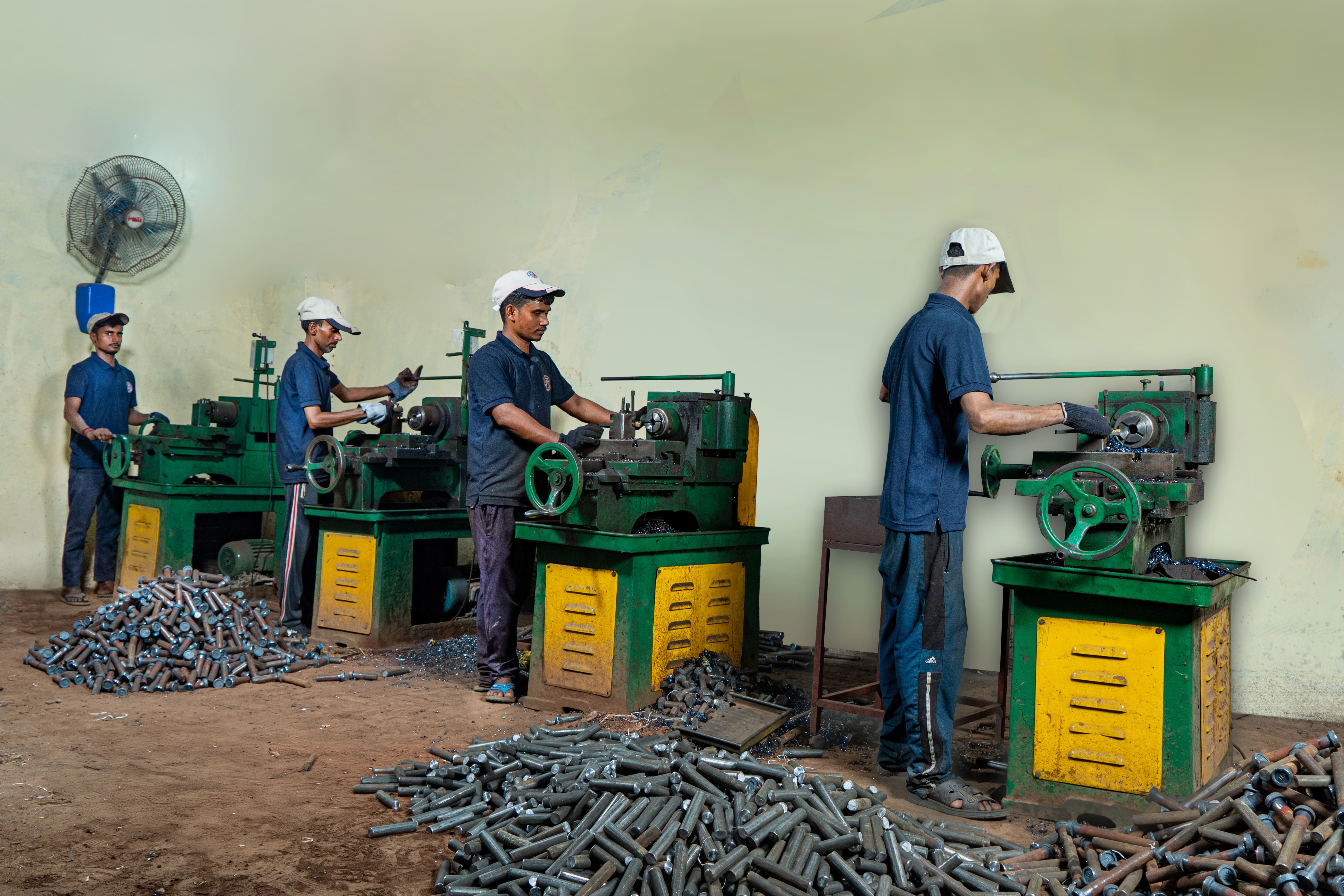 TURNING MACHINE