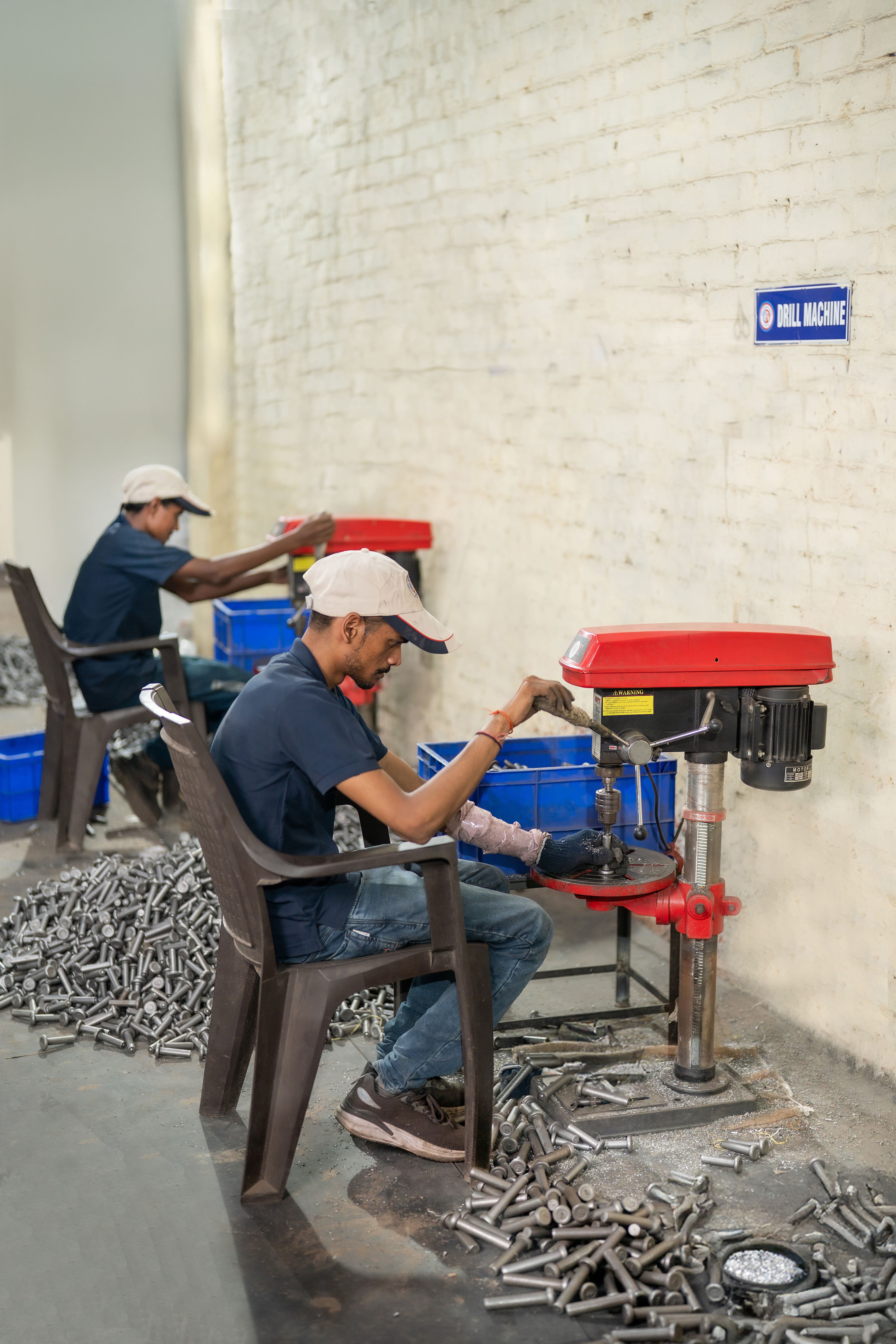 DRILLING MACHINE